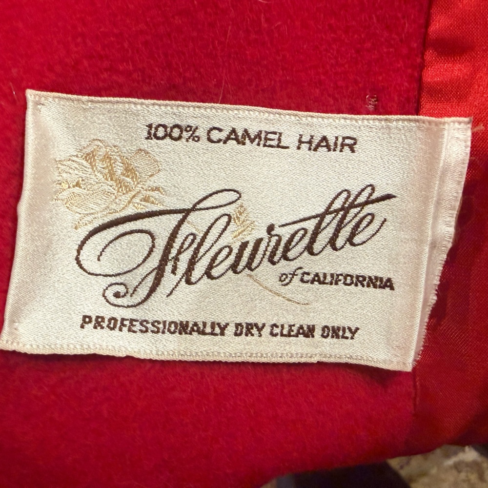 Vintage 100% Camel Hair Cherry Red Longline Coat — ILGWU | Size L/XL - Picture 2 of 6